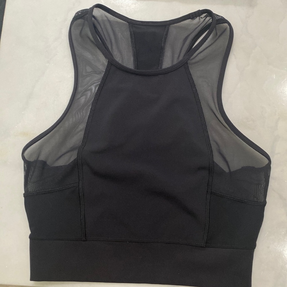 Lululemon Fresh in Mesh crop size 6